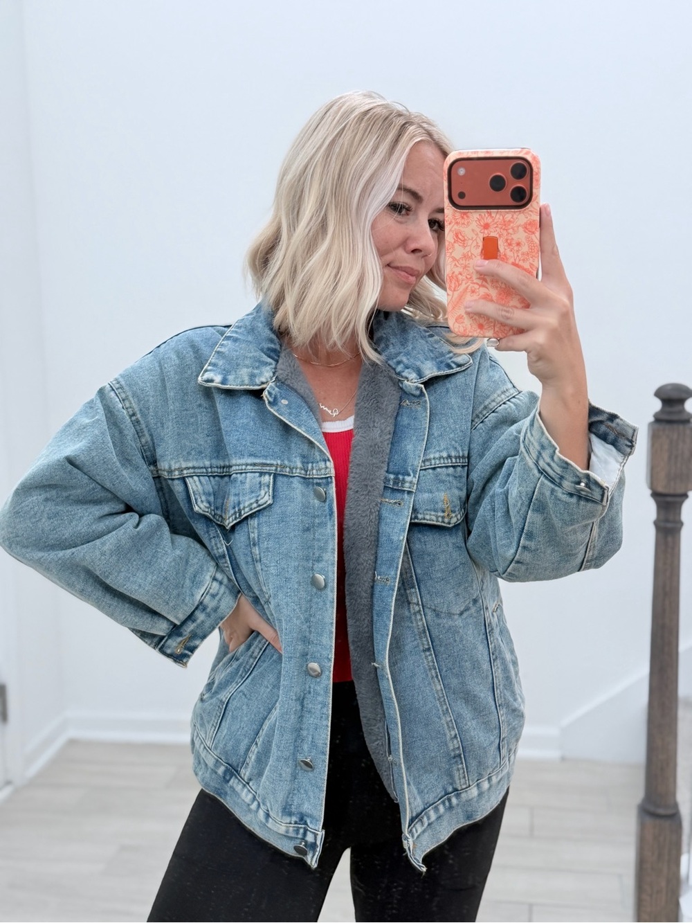 Vintage AMAZING FIT Classic Light Wash Denim Jacket